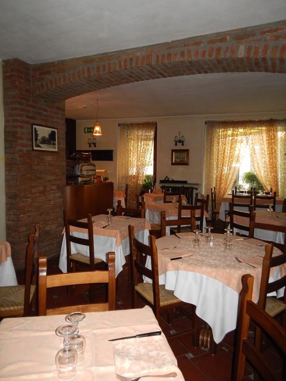 Risthotel Pizzeria Italia Godiasco Exterior foto